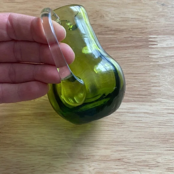 🌷5/$25 Vintage Miniature Green Glass Pitcher - Picture 7 of 12